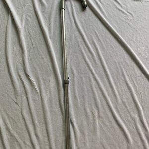 Curved handle adjustable aluminum cane, 28- 37” silver